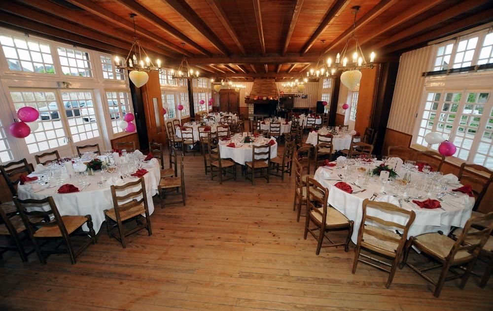 Logis Hotel Restaurant De La Poste Le Mêle-sur-Sarthe المظهر الخارجي الصورة