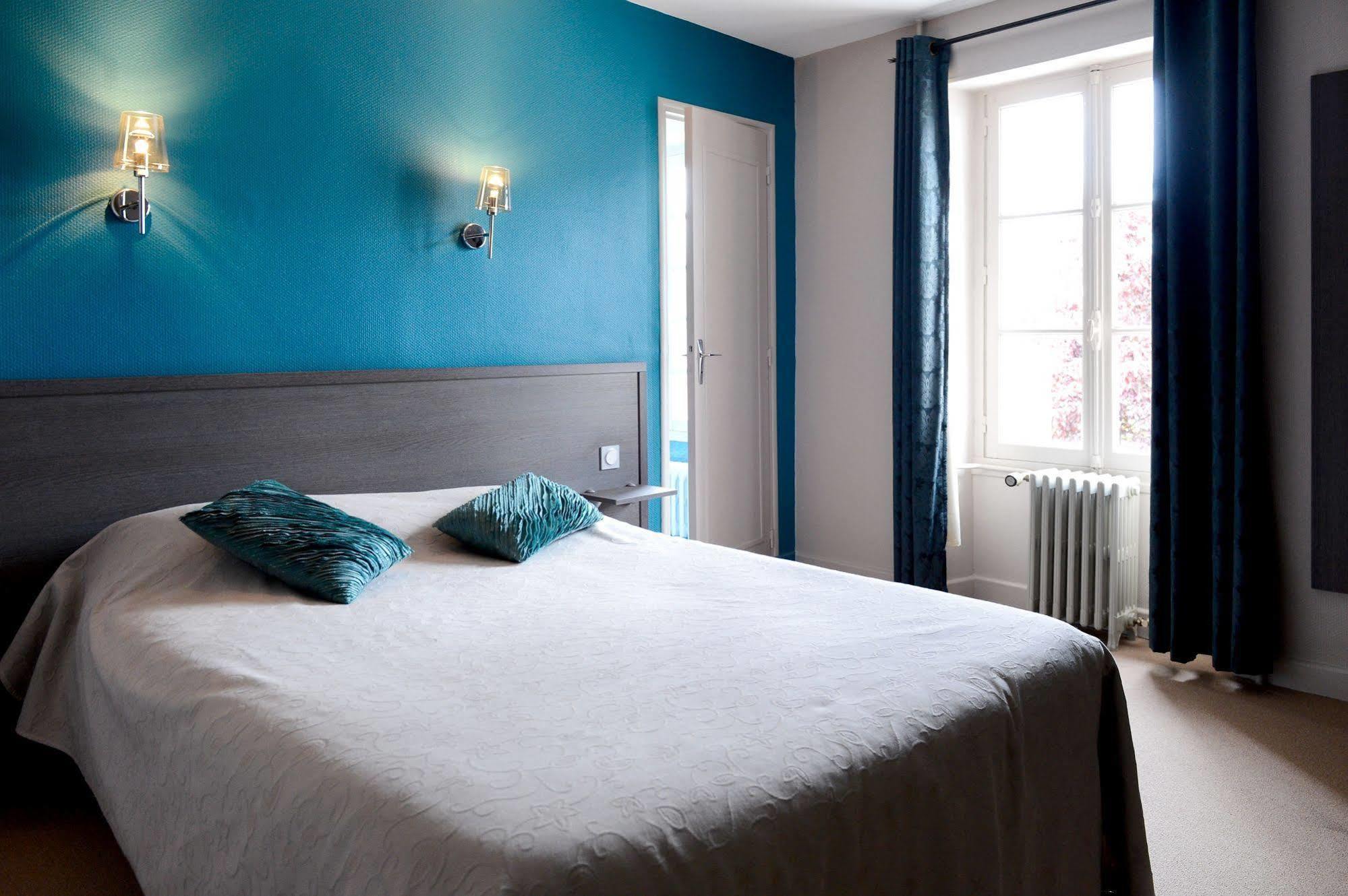 Logis Hotel Restaurant De La Poste Le Mêle-sur-Sarthe المظهر الخارجي الصورة