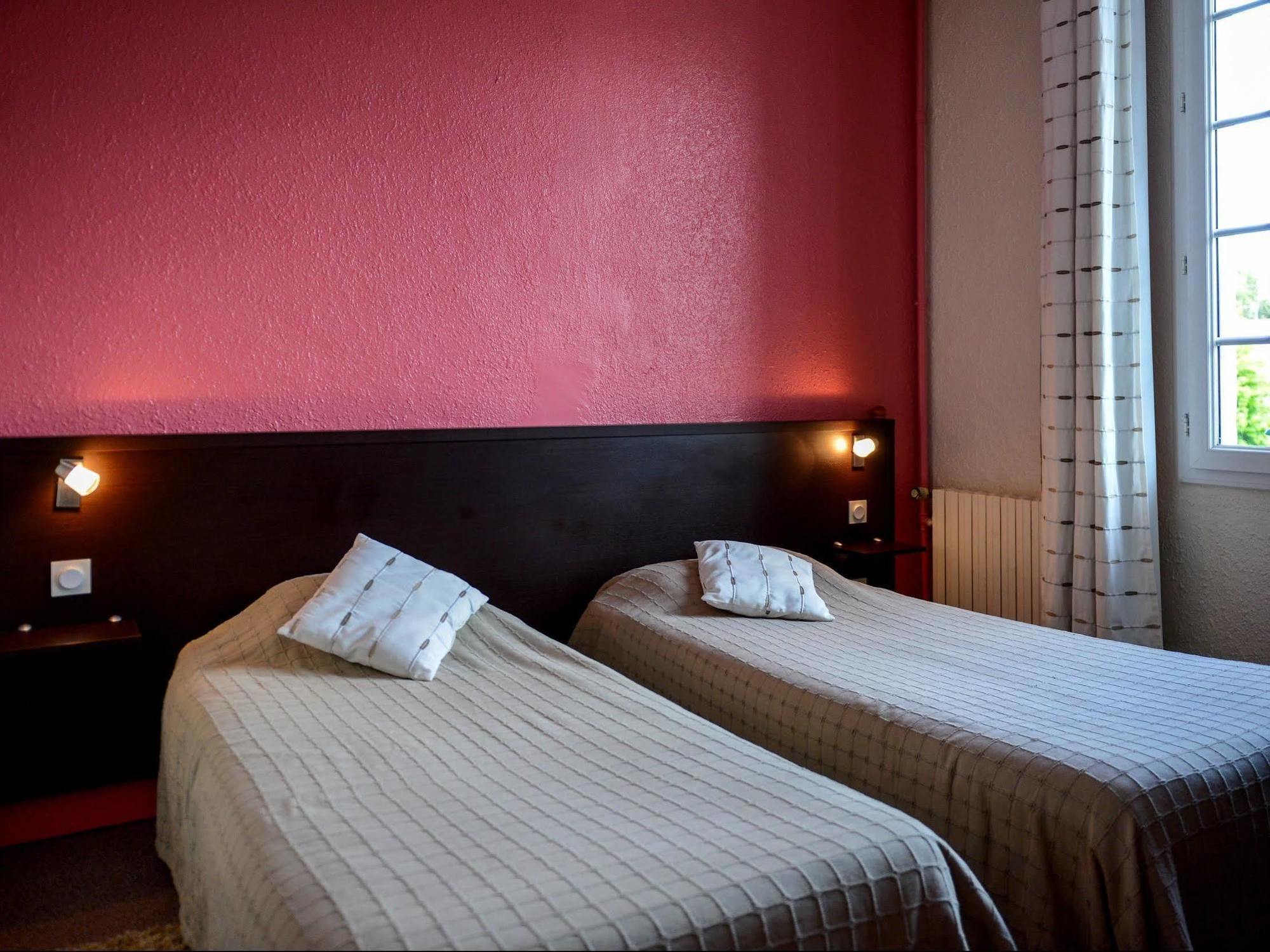 Logis Hotel Restaurant De La Poste Le Mêle-sur-Sarthe المظهر الخارجي الصورة