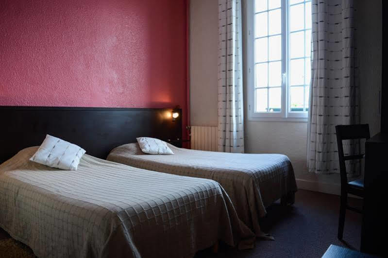 Logis Hotel Restaurant De La Poste Le Mêle-sur-Sarthe المظهر الخارجي الصورة